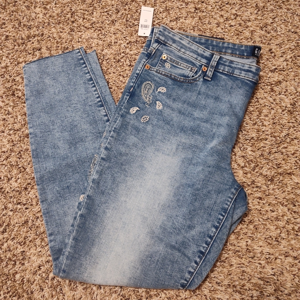 Gap Women's Blue Jean Leggings Skimmer. Embroidered Flowers & Paisley Size 16.